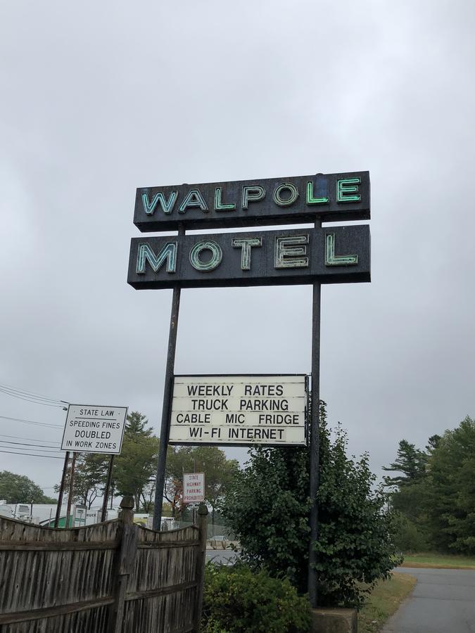 The Walpole Motel Exteriör bild